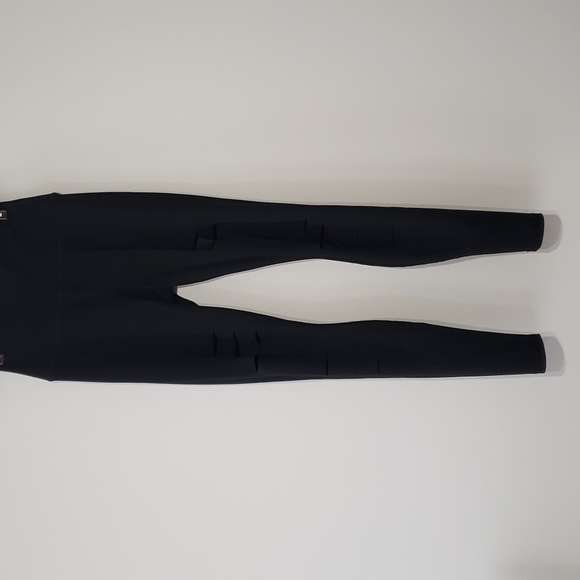 Like new! ALO Yoga High Waisted Ripped Warrior Leggings - Picture 2 of 13